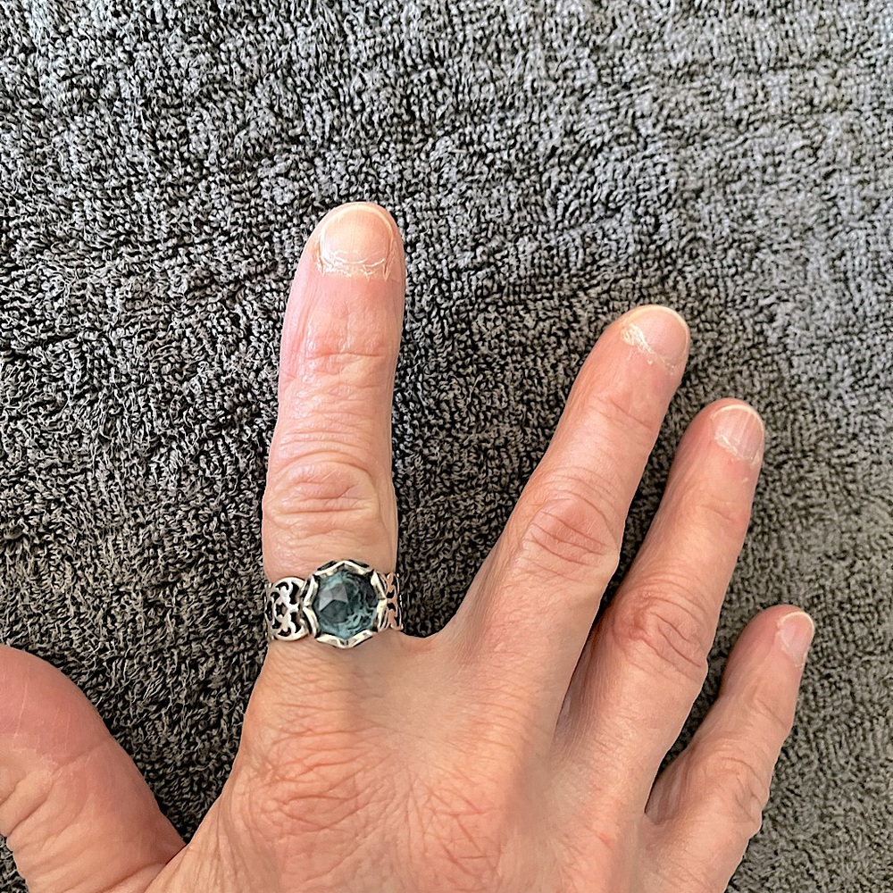 Inspiranza faux sapphire ring!